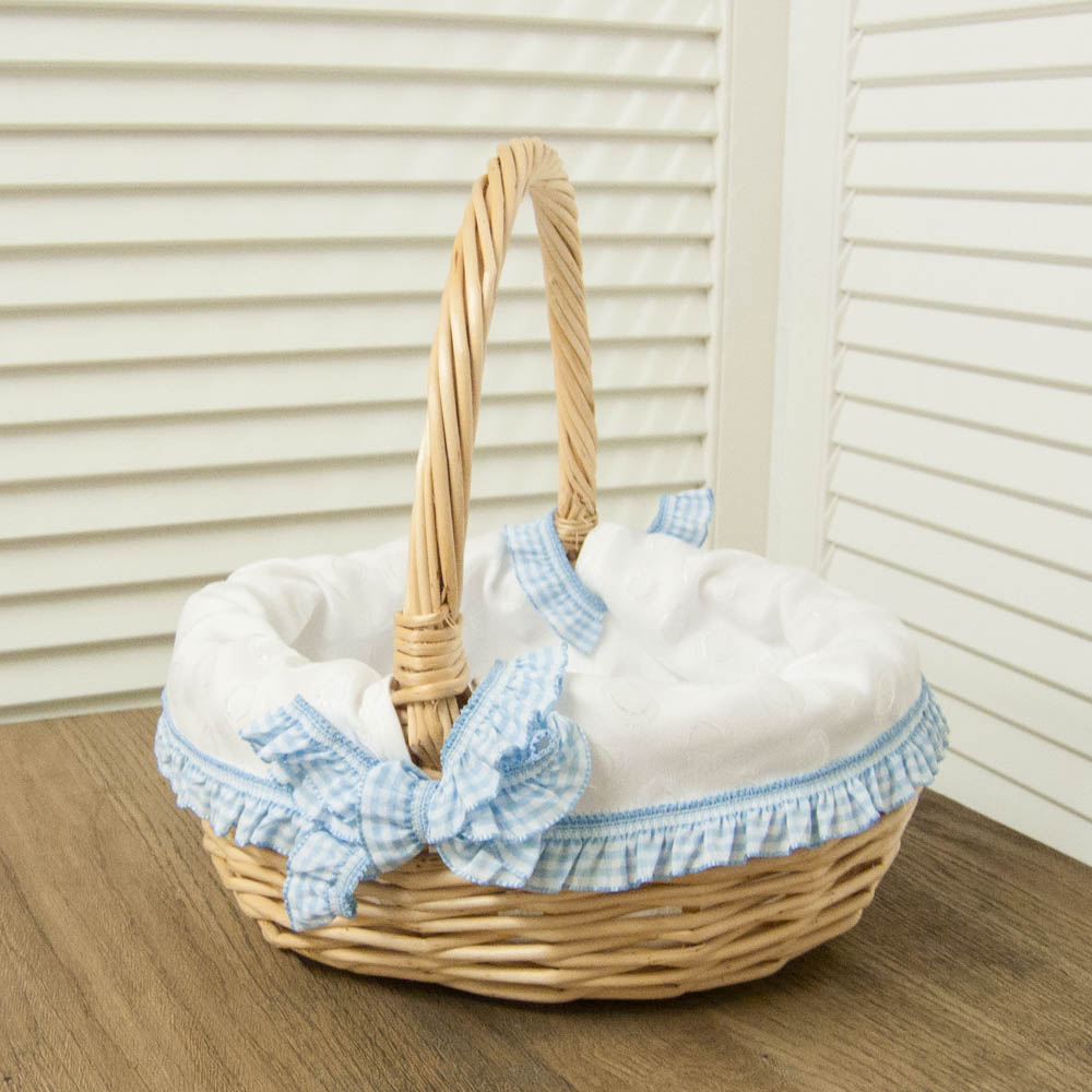 Weidenkorb Wiesn-Korb mit blau-weiss-karierten Rüschen Weidenkorb Wiesn-Korb mit blau-weiss-karierten Rüschen