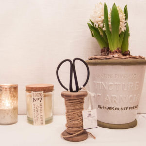 Lene Bjerre - Deko-Spule mit Schere aus der Karyn Collection