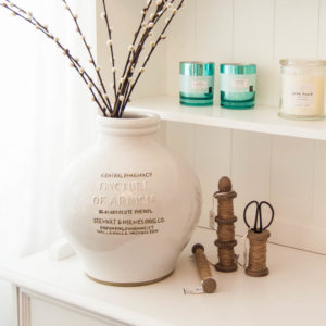Vase aus der Josephine Collection, Modell 1, weiss, von Lene Bjerre