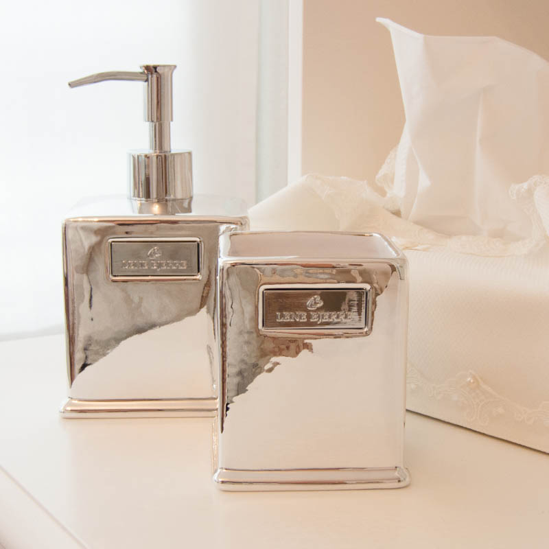 Lene Bjerre – Becher silber aus der Bath Collection Lene Bjerre - Becher silber aus der Bath Collection