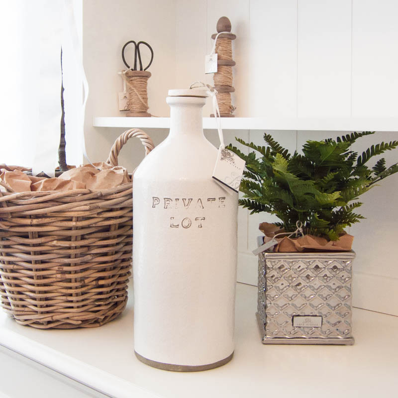 Lene Bjerre – Keramik-Flasche Modell 2 aus der Adora Collection Lene Bjerre - Keramik-Flasche Modell 2 aus der Adora Collection